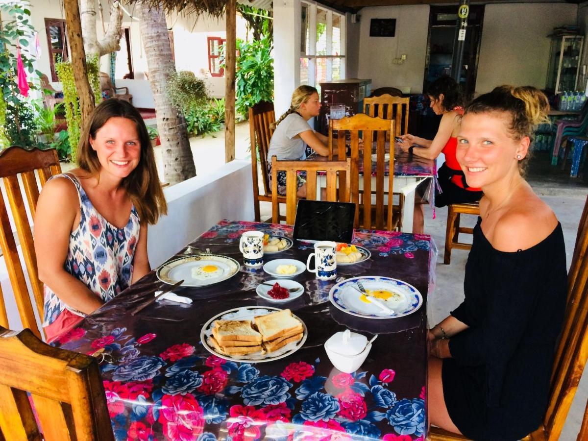 Tropicana Home Stay Arugam Bay Kültér fotó